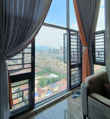 আধুনিক অ্যালুমিনিয়াম সুইং উইন্ডো আইসোলেটেড গ্লাস সুইং ওপেন উইন্ডো