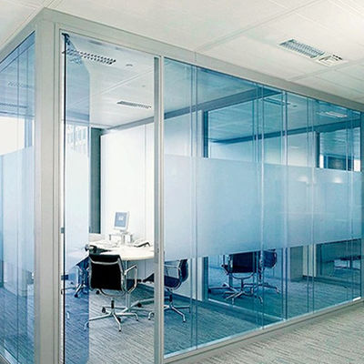 অ্যালুমিনিয়াম ফ্রেম সহ ঘরোয়া ব্যবহারের জন্য রঙিন গ্লাস অভ্যন্তর গ্লাস পার্টিশন