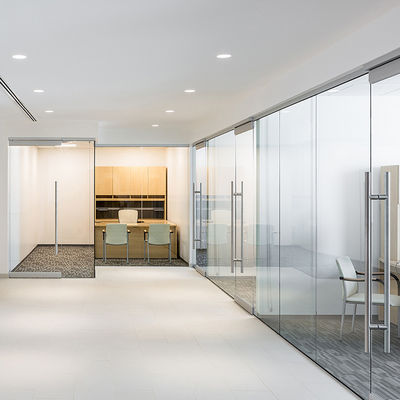 শব্দরোধী বাণিজ্যিক গ্লাস পার্টিশন সহজ রক্ষণাবেক্ষণ এবং পরিষ্কার