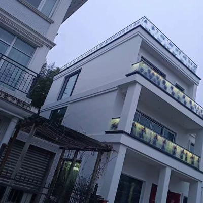 গ্রে অ্যালুমিনিয়াম ইউ চ্যানেল গ্লাস রেলিং 10 মিমি পুরু ফ্রেমহীন গ্লাস ব্যালুস্ট্রেড