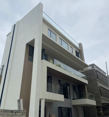 নিরাপদ এবং আধুনিক বহিরঙ্গন বেড়া জন্য কাস্টমাইজযোগ্য ফ্রেমহীন গ্লাস রেলিং সিস্টেম