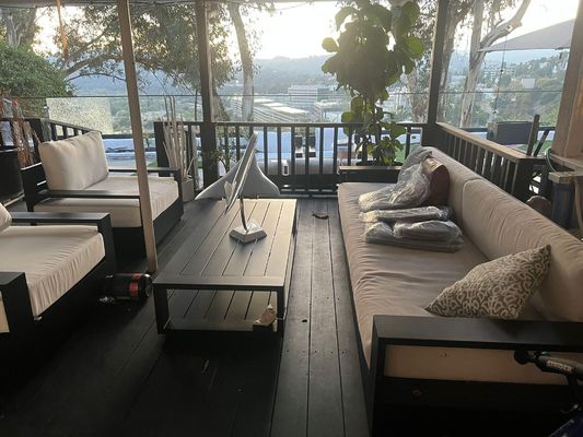 ডেক ফ্রেমহীন ইউ চ্যানেল গ্লাস রেলিং পাউডার লেপ আবাসিক জন্য