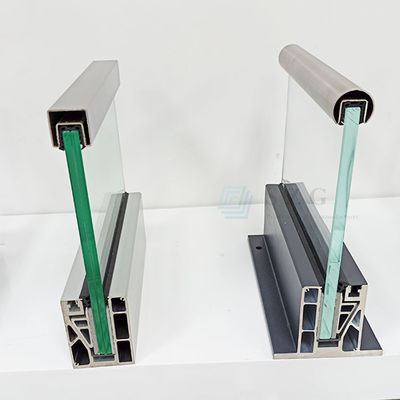 অ্যালুমিনিয়াম ইউ চ্যানেল গ্লাস ব্যালুস্ট্রেড আউটডোর জন্য আবহাওয়া প্রতিরোধী