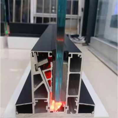 ফ্রেমলেস গ্লাস ইউ চ্যানেল রেলিং, এলইডি লাইট এবং ৫ বছরের বেশি ওয়ারেন্টি সহ